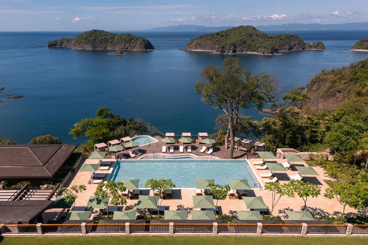 Papagayo Ritz pool view