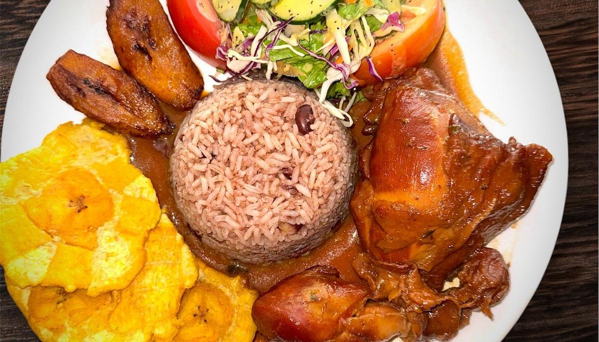 rice-and-beans-with-chicken (1)